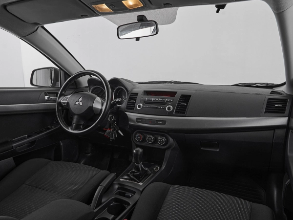 Mitsubishi Lancer, X фото №9