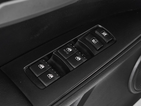 SsangYong Kyron, I Рестайлинг фото №13