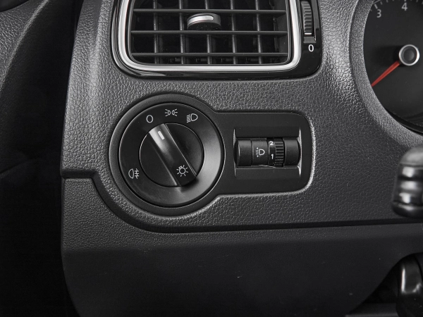 Volkswagen Polo, V Рестайлинг фото №13