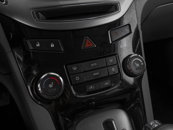 Chevrolet Orlando, I фото №16