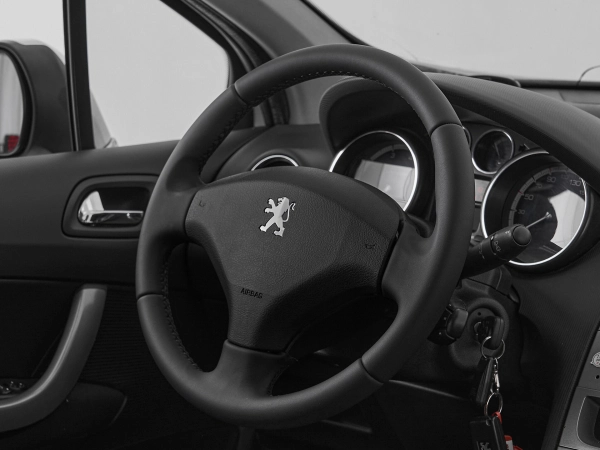 Peugeot 308, I фото №10
