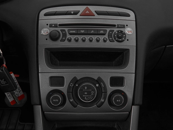 Peugeot 308, I фото №13