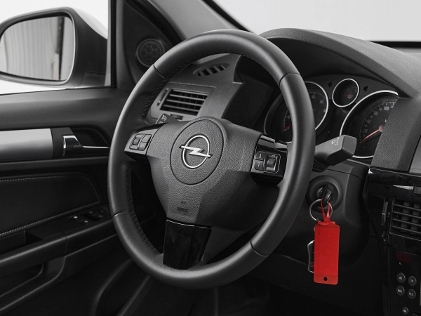 Opel Astra, H Рестайлинг фото №10