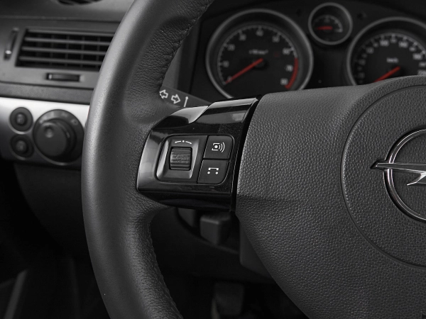 Opel Astra, H Рестайлинг фото №11