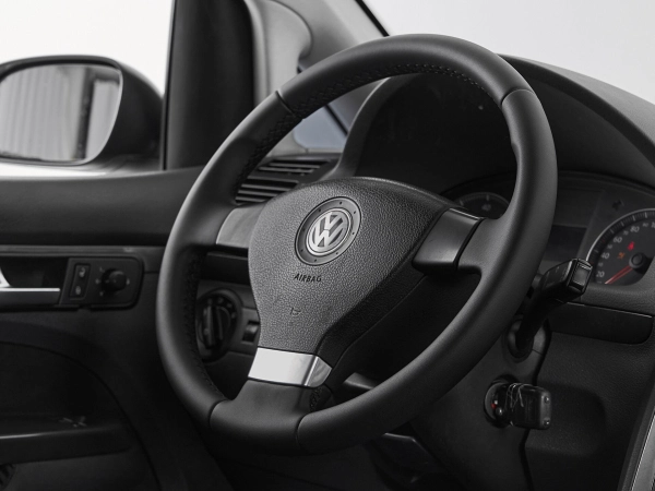 Volkswagen Touran, I Рестайлинг фото №10