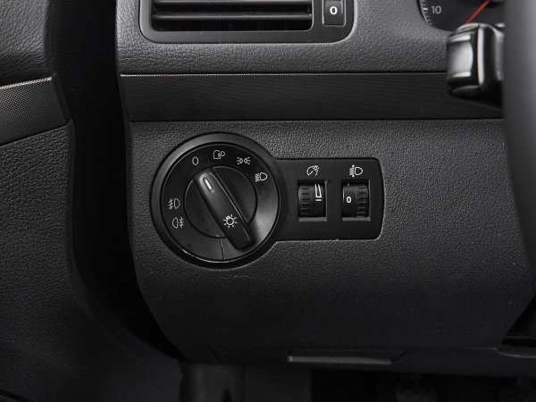 Volkswagen Touran, I Рестайлинг фото №12