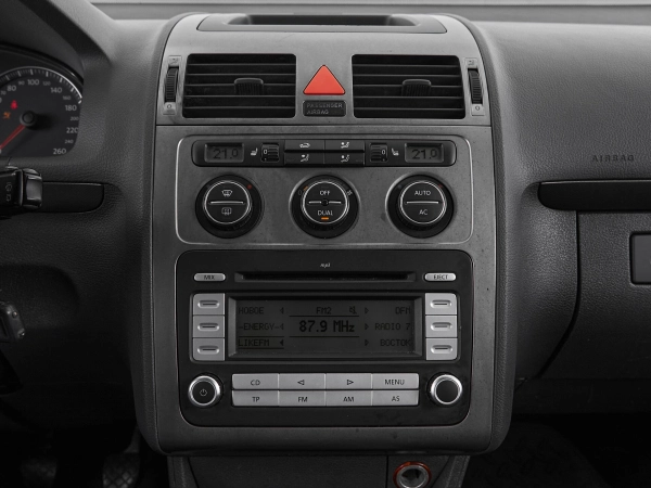 Volkswagen Touran, I Рестайлинг фото №13