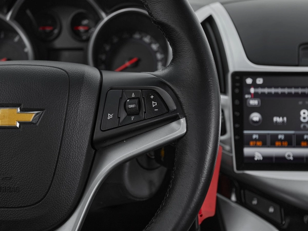Chevrolet Cruze, I Рестайлинг фото №11
