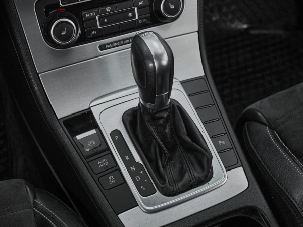 Volkswagen Passat CC, I фото №18