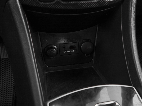 Hyundai Solaris, I фото №16