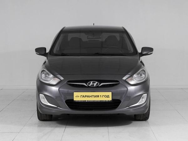 Hyundai Solaris, I фото №2
