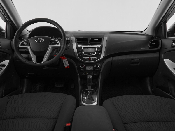 Hyundai Solaris, I фото №8