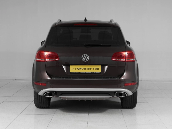Volkswagen Touareg, II фото №5