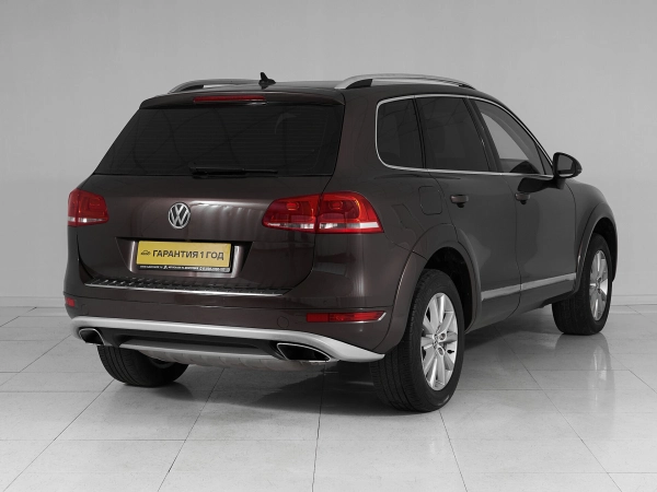 Volkswagen Touareg, II фото №6