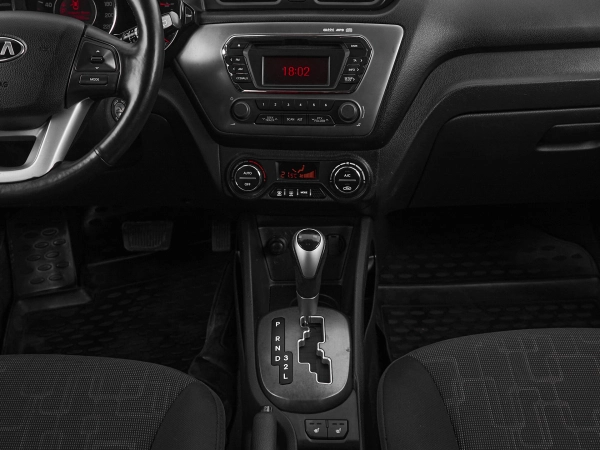 Kia Rio, III фото №15