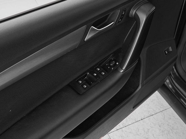Volkswagen Passat, B7 фото №13