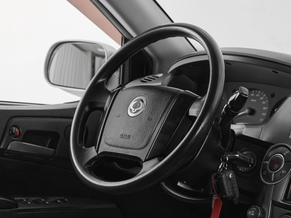 SsangYong Kyron, I Рестайлинг фото №10