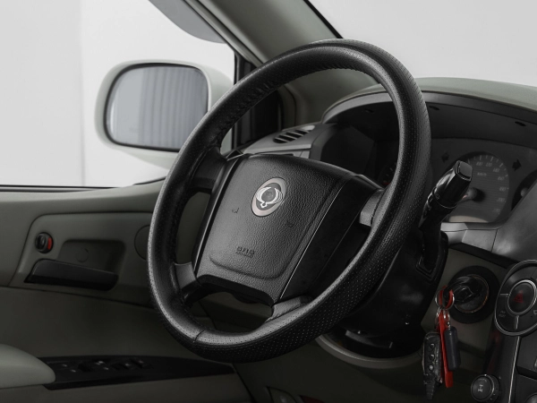 SsangYong Kyron, I Рестайлинг фото №10