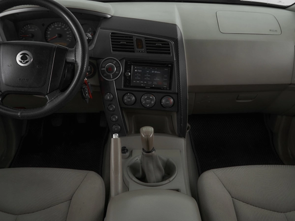 SsangYong Kyron, I Рестайлинг фото №13