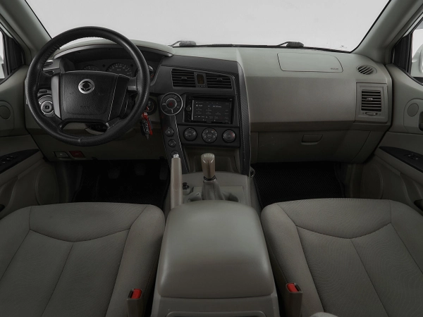 SsangYong Kyron, I Рестайлинг фото №8