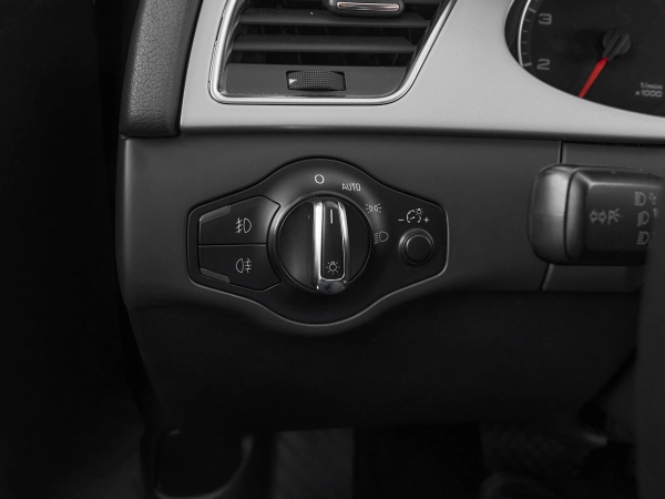Audi A4, IV (B8) фото №11