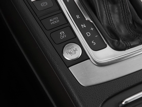 Volkswagen Passat, B7 фото №15