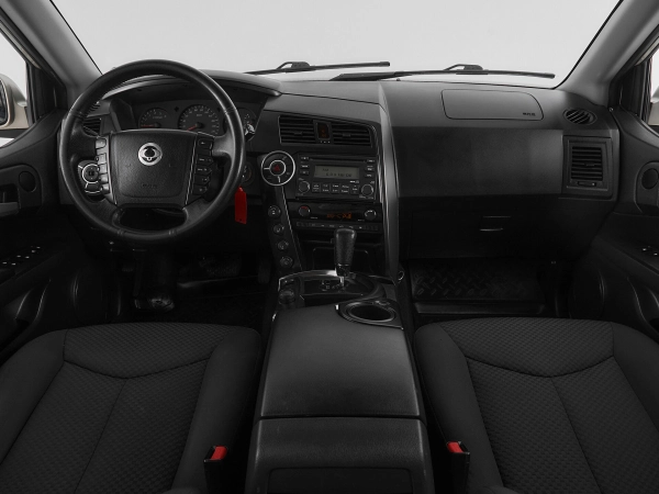 SsangYong Kyron, I Рестайлинг фото №8