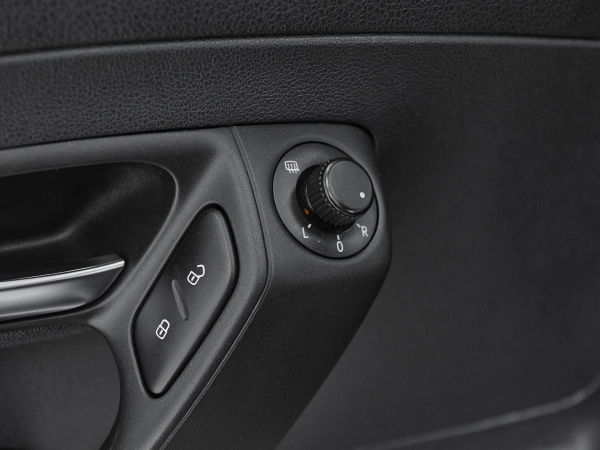 Volkswagen Polo, V Рестайлинг фото №13