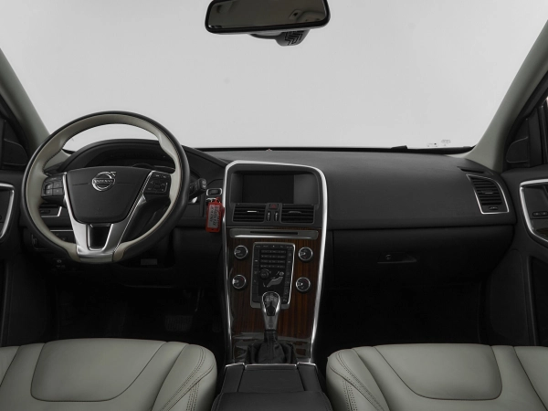 Volvo XC60, I Рестайлинг фото №8