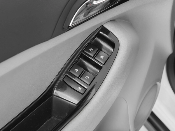 Chevrolet Orlando, I фото №12