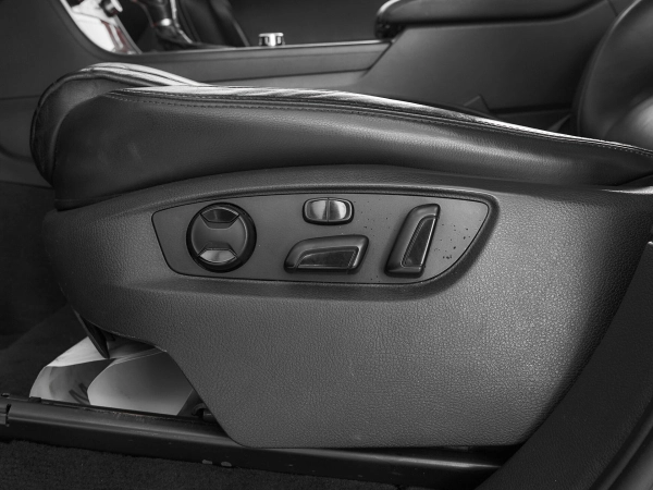 Volkswagen Touareg, II фото №14