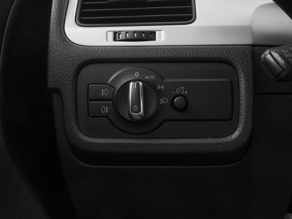 Volkswagen Touareg, II фото №15