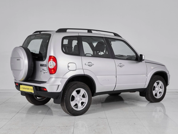 Chevrolet Niva, I Рестайлинг фото №6