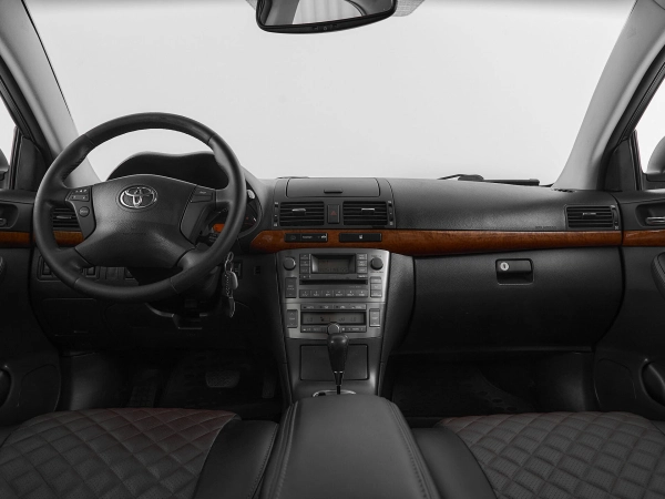Toyota Avensis, II Рестайлинг фото №8