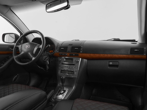 Toyota Avensis, II Рестайлинг фото №9