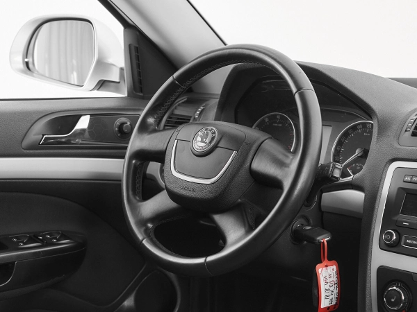 Skoda Octavia, II (A5) Рестайлинг фото №10