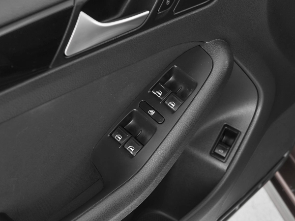 Volkswagen Jetta, VI фото №13