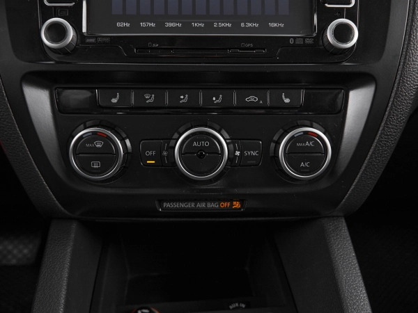 Volkswagen Jetta, VI фото №17