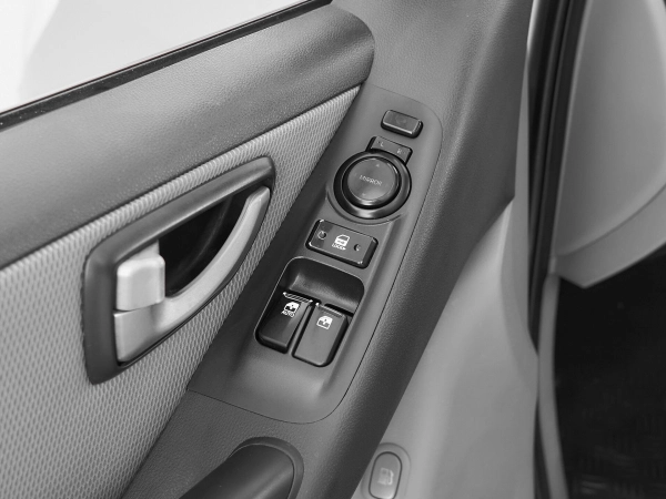 Hyundai Grand Starex, I фото №14