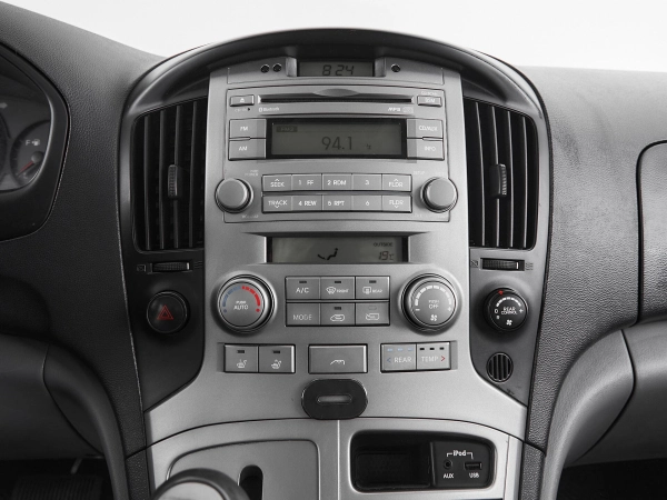 Hyundai Grand Starex, I фото №17