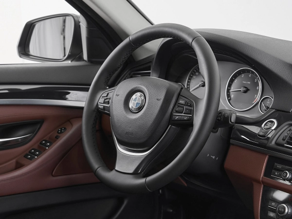 BMW 5 серии, VI (F10/F11/F07) Рестайлинг фото №10