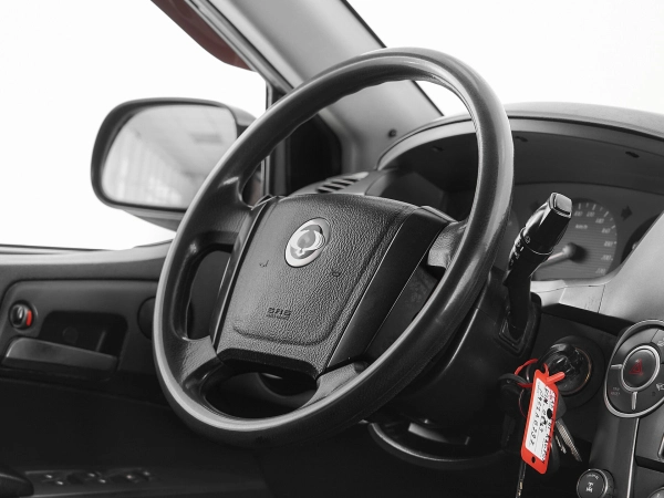 SsangYong Kyron, I Рестайлинг фото №10