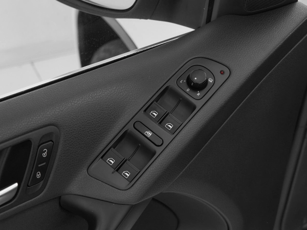 Volkswagen Tiguan, I фото №11