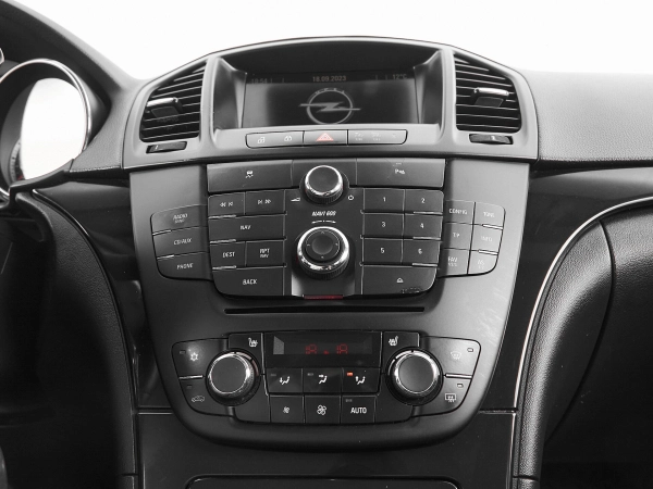 Opel Insignia, I фото №15