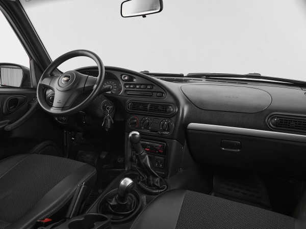 Chevrolet Niva, I Рестайлинг фото №9