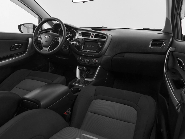 Kia Ceed, II фото №9