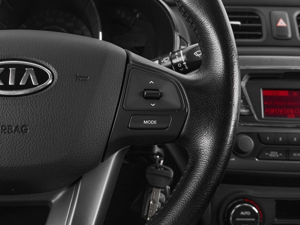 Kia Rio, III фото №10
