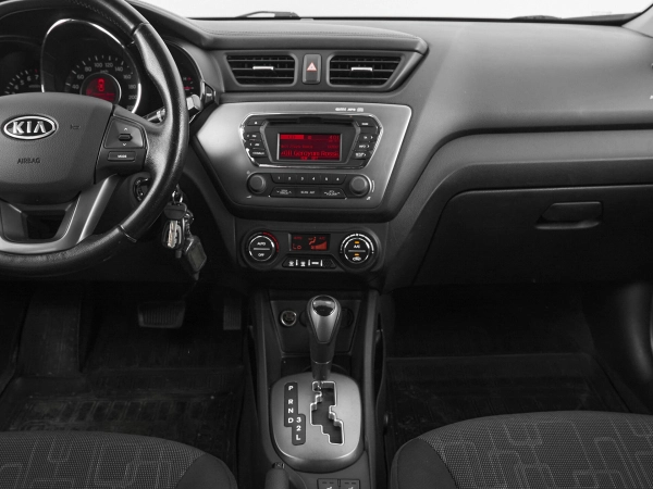Kia Rio, III фото №13