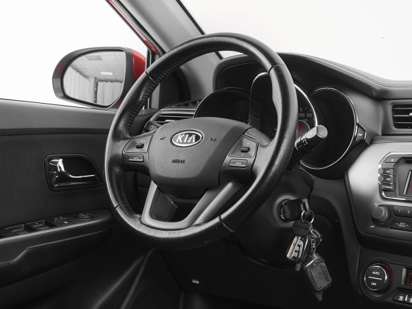 Kia Rio, III фото №9