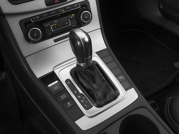 Volkswagen Passat, B7 фото №18
